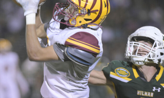 Hilmar defeats Los Banos varsity, 21-7