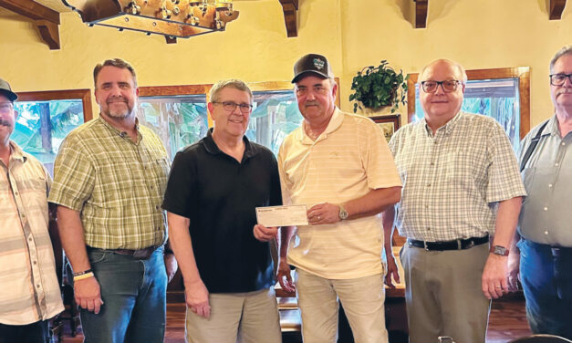 LOS BANOS CLASS OF 1972 DONATES $1,600 TO HONOR FLIGHT