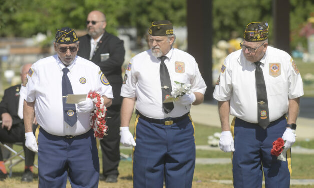 Los Banos posts honors fallen soldiers