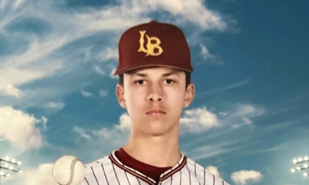 Stanford recruits Los Banos High pitcher