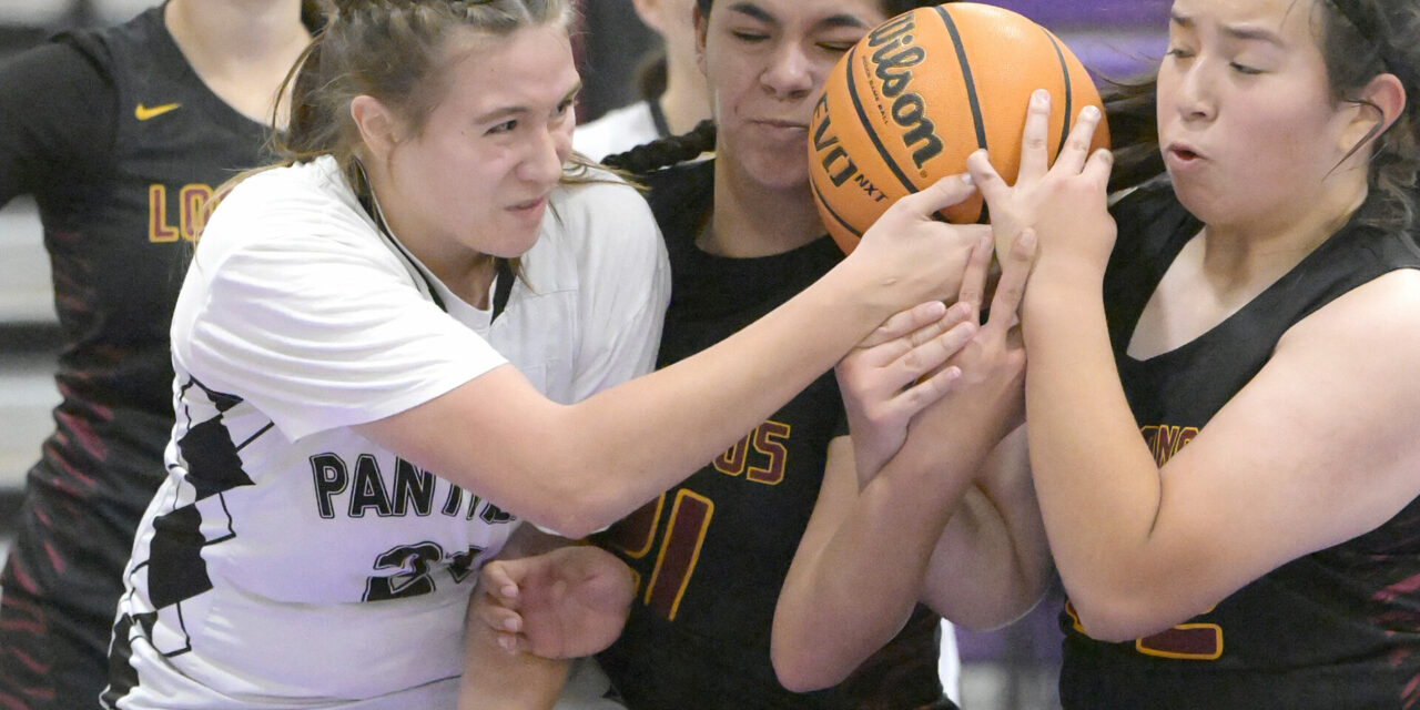 Los Banos girls defeat rival in close match