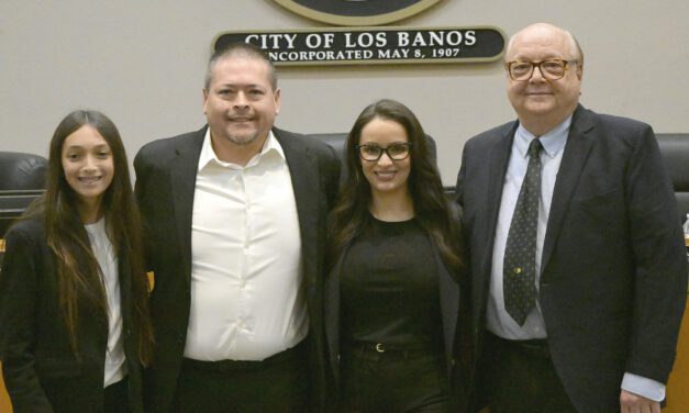 LB City Council at full strength as Sanders, Chavez appointed to empty seats