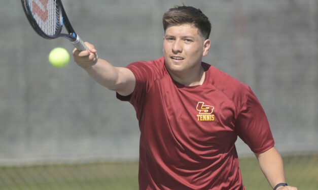 Los Banos boys tennis team defeat Atwater and El Capitan to claim CCC league championship
