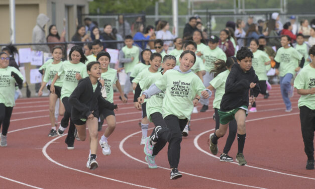 Miano students tackle 5K