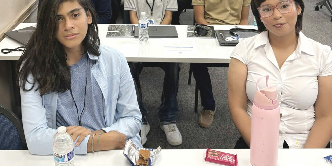 Dos Palos High students attend student leadership training