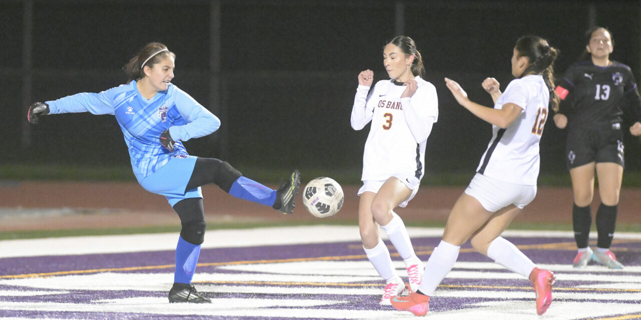Pacheco girls soccer tie against Los Banos,collect toys for Christmas