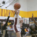 Tigers girls hoopsters qualify for section playoffs