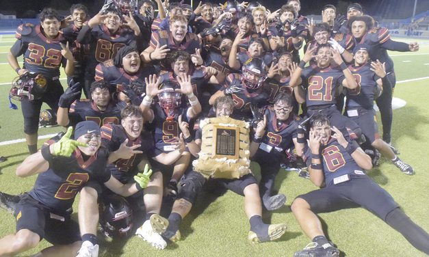 Los Banos Tigers defeat Dos Palos Broncos 22-19